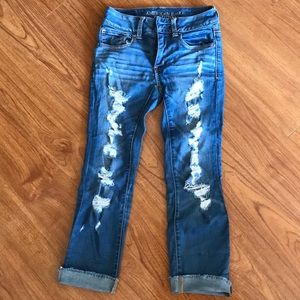 Ripped Low Rise Cropped Jeans